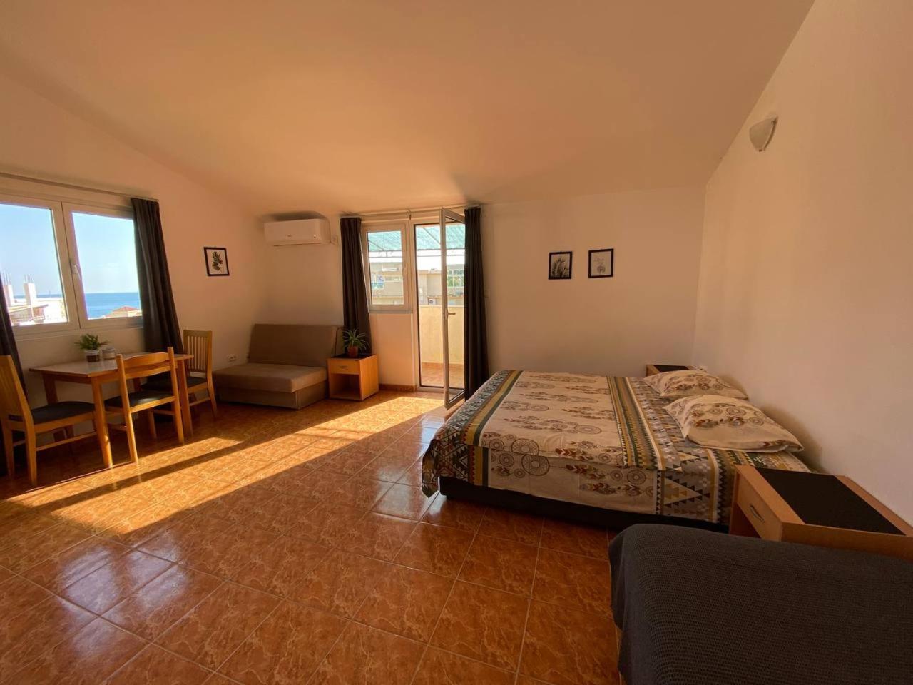 Alina'S Apartment Bečići المظهر الخارجي الصورة