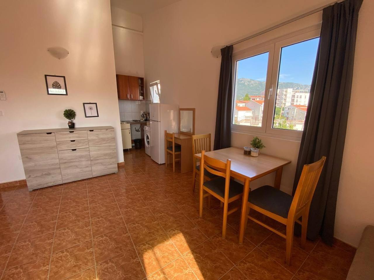 Alina'S Apartment Bečići المظهر الخارجي الصورة